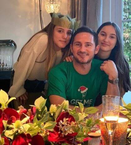 Isla Lampard with her father, Frank Lampard, along with her sister celebrating Christmas in 2019.